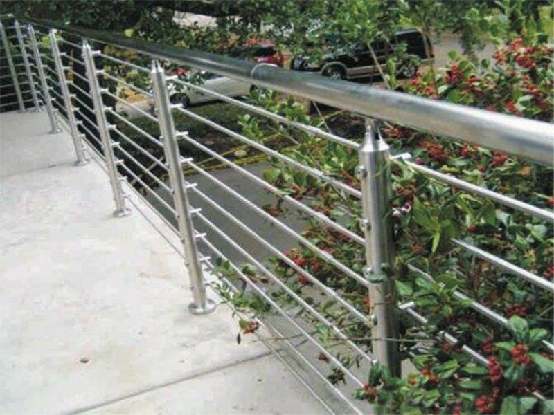 济南不锈钢护栏广泛应用于哪里?